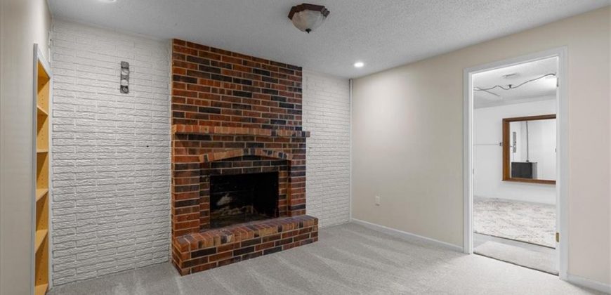 Homes for Sale in Parkville, MO 64152 | 7025 NW Winan Road