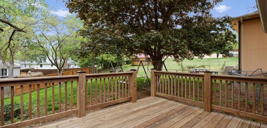 Homes for Sale in Parkville, MO 64152 | 7025 NW Winan Road