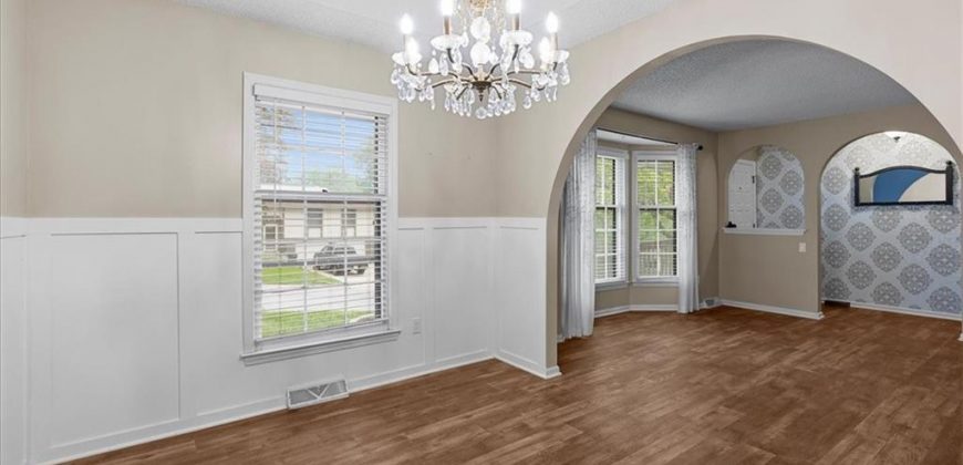 Homes for Sale in Parkville, MO 64152 | 7025 NW Winan Road