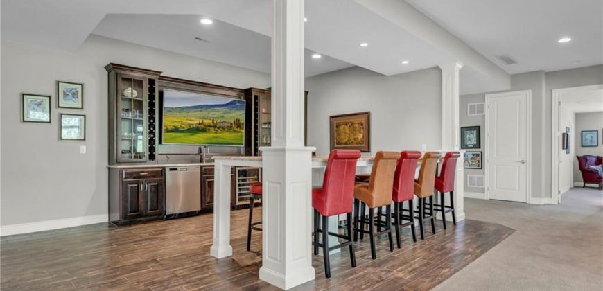 Homes for Sale in Parkville, MO 64152 | 6325  Edgewater Drive
