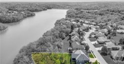Homes for Sale in Parkville, MO 64152 | 6325  Edgewater Drive