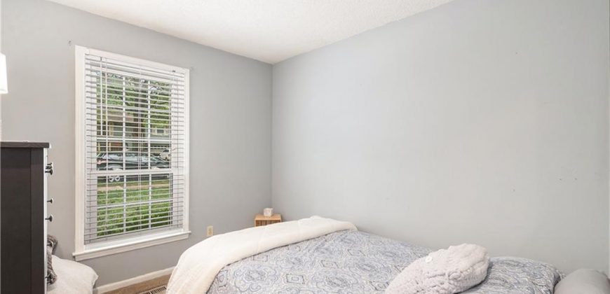 Homes for Sale in Kansas City, MO 64118 | 8009 N Brooklyn Avenue