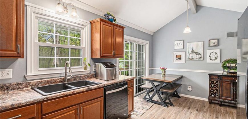 Homes for Sale in Kansas City, MO 64118 | 8009 N Brooklyn Avenue