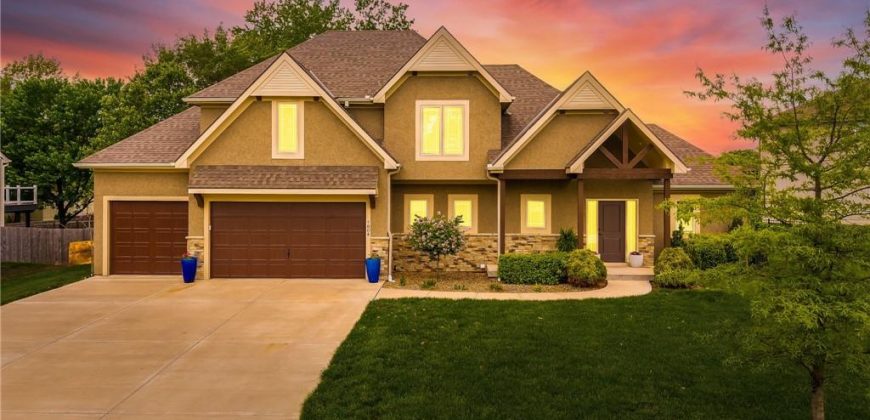 Homes for Sale in Weatherby Lake, MO 64152 | 7804 NW Lynns Lane