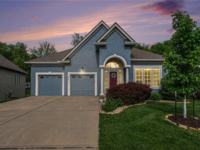Homes for Sale in Liberty, MO 64068 | 636  Rosewood