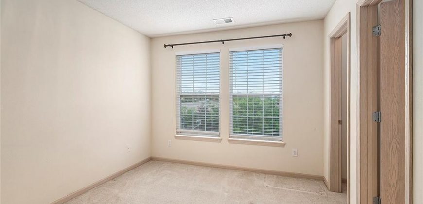 Homes for Sale in Kansas City, MO 64119 | 8039 N Lawn Avenue