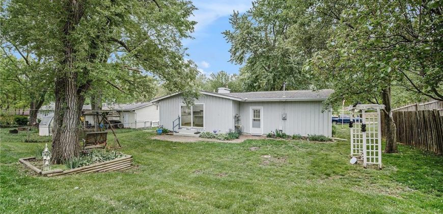Homes for Sale in Kansas City, MO 64118 | 2311 NE 60th Terrace