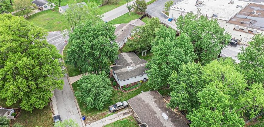 Homes for Sale in Kansas City, MO 64118 | 2311 NE 60th Terrace