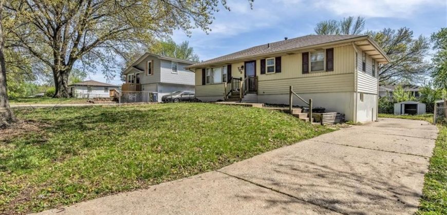 Homes for Sale in Kansas City, MO 64155 | 705 NW 88th Terrace