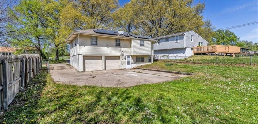Homes for Sale in Kansas City, MO 64155 | 705 NW 88th Terrace