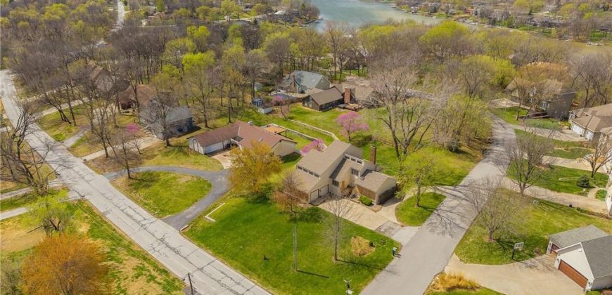 Homes for Sale in Weatherby Lake, MO 64152 | 8210 NW Eastside Drive