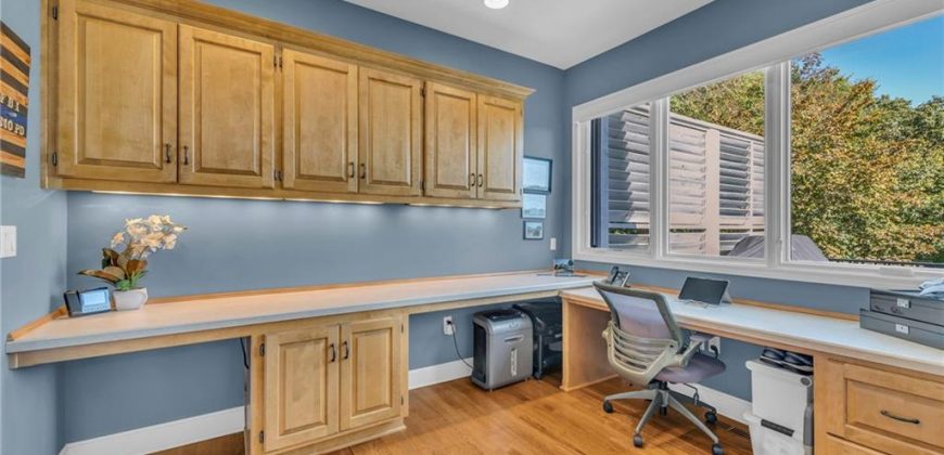 Homes for Sale in Parkville, MO 64152 | 8190  Shoreline Drive