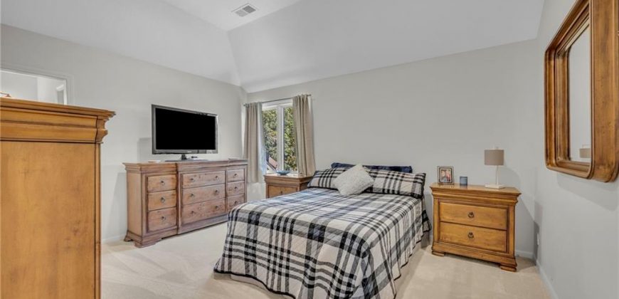 Homes for Sale in Parkville, MO 64152 | 8190  Shoreline Drive