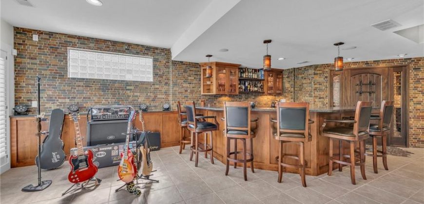 Homes for Sale in Parkville, MO 64152 | 8190  Shoreline Drive