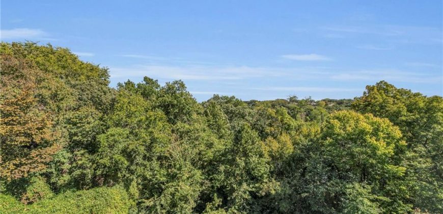 Homes for Sale in Parkville, MO 64152 | 8190  Shoreline Drive