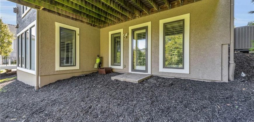 Homes for Sale in Parkville, MO 64152 | 8190  Shoreline Drive