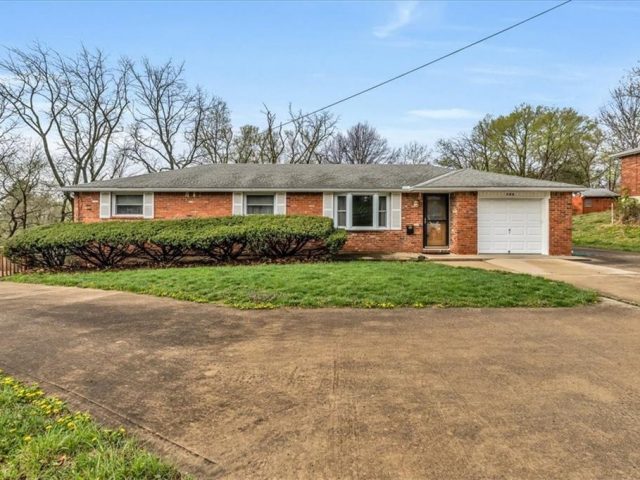 Homes for Sale in Liberty, MO 64068 | 105  Nashua Road