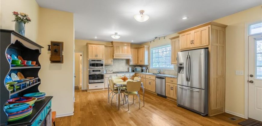 Homes for Sale in Kansas City, MO 64167 | 12923  Oakland Avenue