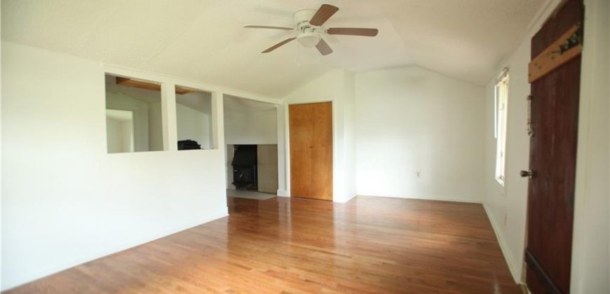 Homes for Sale in Kansas City, MO 64151 | 5428  Houston Lake Drive