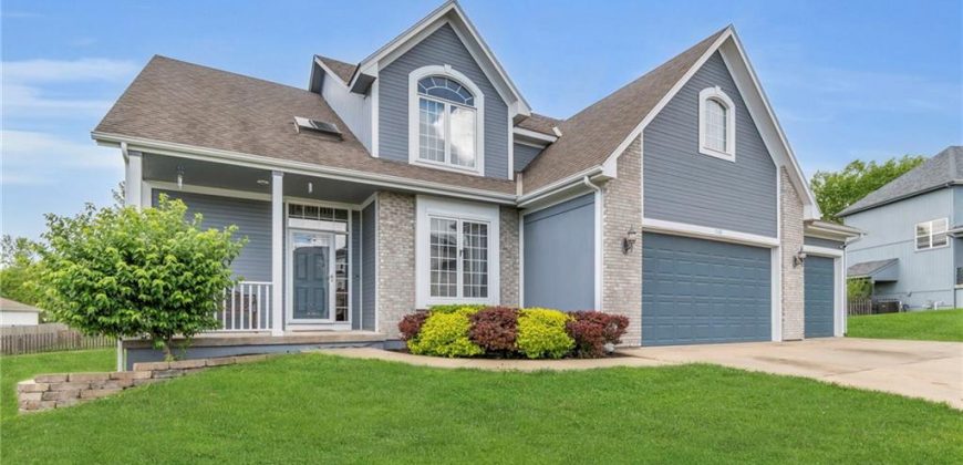 Homes for Sale in Liberty, MO 64068 | 1520  Duncan Circle