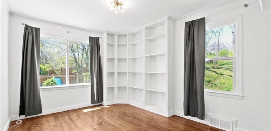 Homes for Sale in Kansas City, MO 64116 | 314 NE PARK Circle