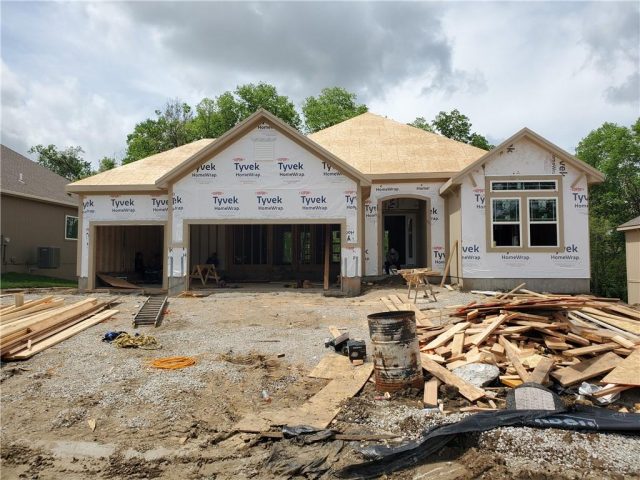 Homes for Sale in Kansas City, MO 64154 | 9336 N Belton Avenue