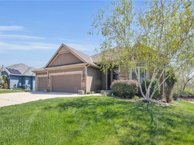 Homes for Sale in Kansas City, MO 64118 | 5801 N Liberty Avenue