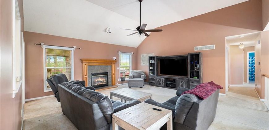 Homes for Sale in Smithville, MO 64089 | 309  Lakeview Drive