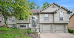 Homes for Sale in Smithville, MO 64089 | 309  Lakeview Drive