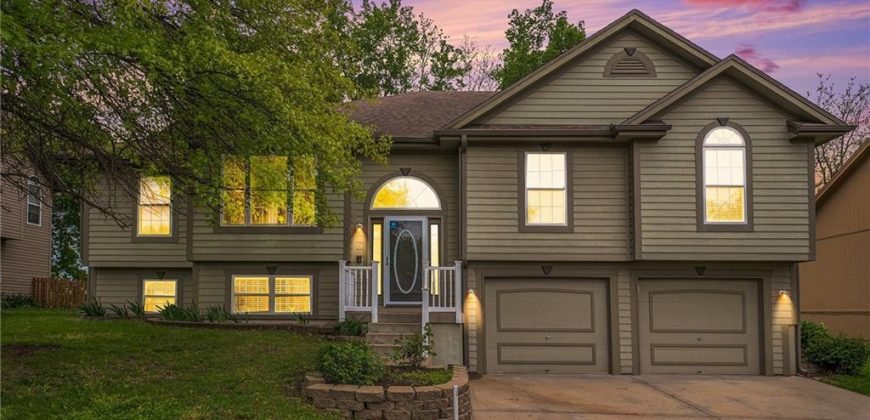 Homes for Sale in Smithville, MO 64089 | 309  Lakeview Drive