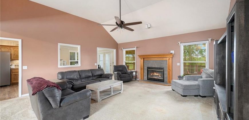 Homes for Sale in Smithville, MO 64089 | 309  Lakeview Drive