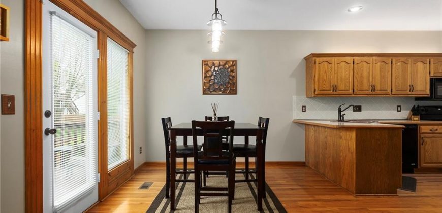 Homes for Sale in Smithville, MO 64089 | 304  Lakeview Drive