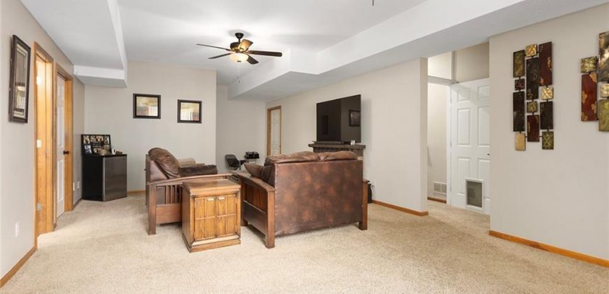 Homes for Sale in Smithville, MO 64089 | 304  Lakeview Drive