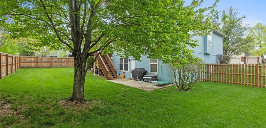 Homes for Sale in Smithville, MO 64089 | 304  Lakeview Drive