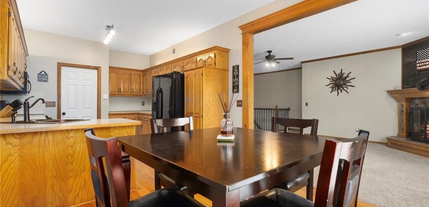 Homes for Sale in Smithville, MO 64089 | 304  Lakeview Drive