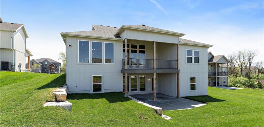 Homes for Sale in Kansas City, MO 64155 | 1320 NW 106th Terrace