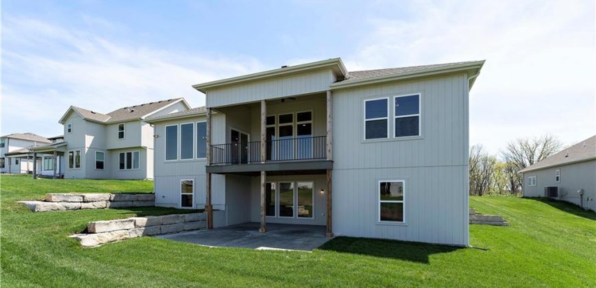 Homes for Sale in Kansas City, MO 64155 | 1320 NW 106th Terrace
