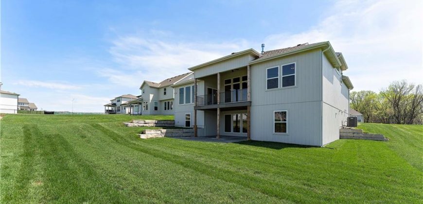 Homes for Sale in Kansas City, MO 64155 | 1320 NW 106th Terrace