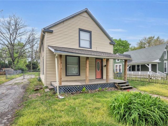 Homes for Sale in Liberty, MO 64068 | 441  Ford Street