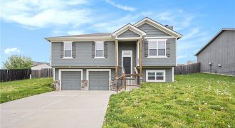Homes for Sale in Smithville, MO 64089 | 902  Sunflower Street