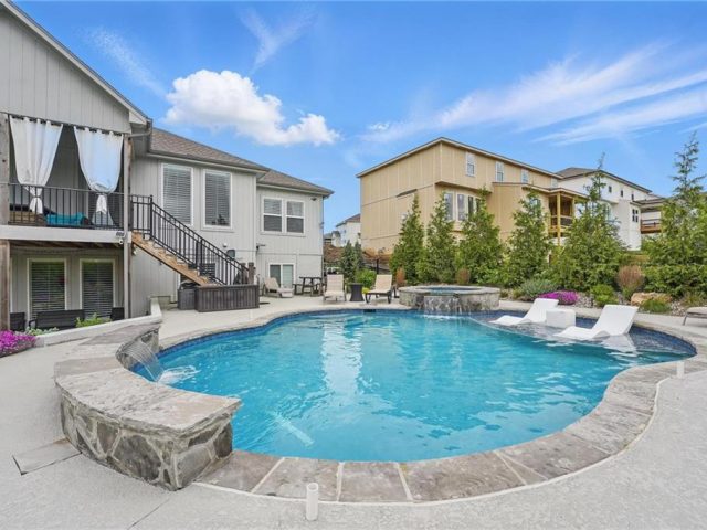 Homes for Sale in Kansas City, MO 64153 | 8213 NW 89th Street