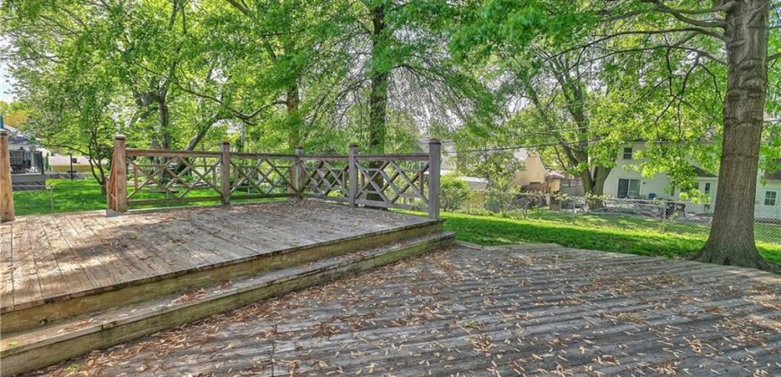Homes for Sale in Gladstone, MO 64119 | 6302 N Askew Avenue