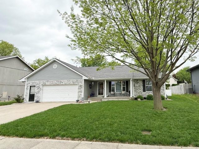 Homes for Sale in Kearney, MO 64060 | 1703  Marble Drive