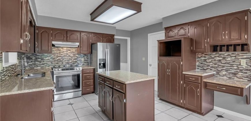 Homes for Sale in Kansas City, MO 64154 | 8535 N Overland Drive