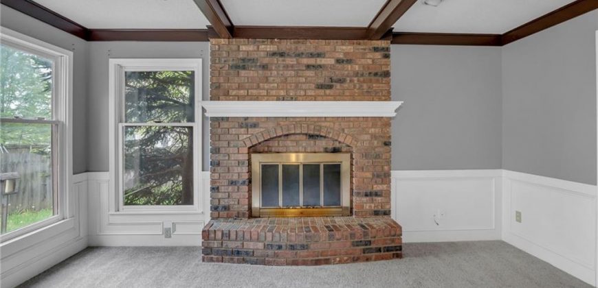 Homes for Sale in Kansas City, MO 64154 | 8535 N Overland Drive
