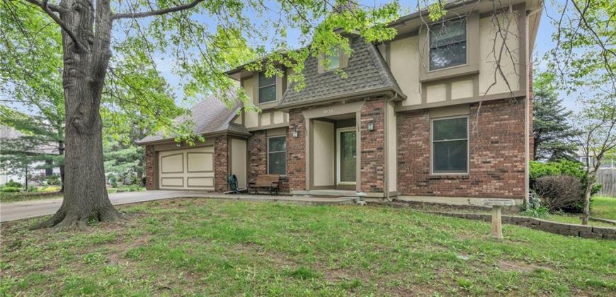 Homes for Sale in Kansas City, MO 64154 | 8535 N Overland Drive