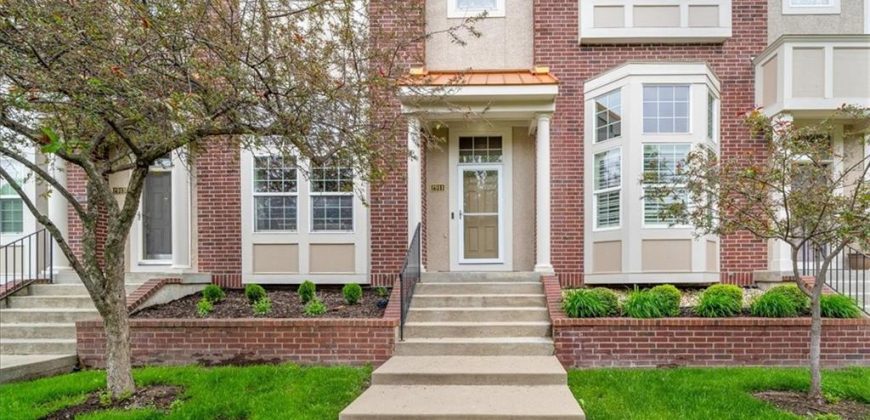 Homes for Sale in Kansas City, MO 64116 | 2911  GENTRY PARK Parkway