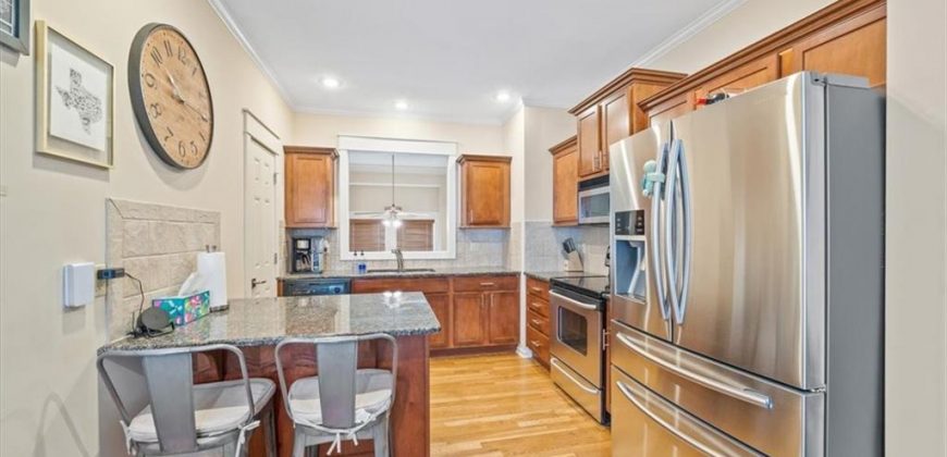 Homes for Sale in Kansas City, MO 64116 | 2911  GENTRY PARK Parkway