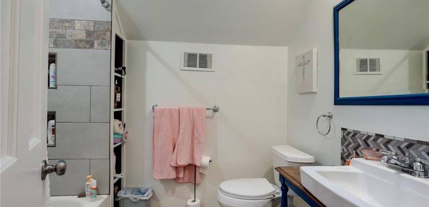 Homes for Sale in Liberty, MO 64068 | 417  Locust Street