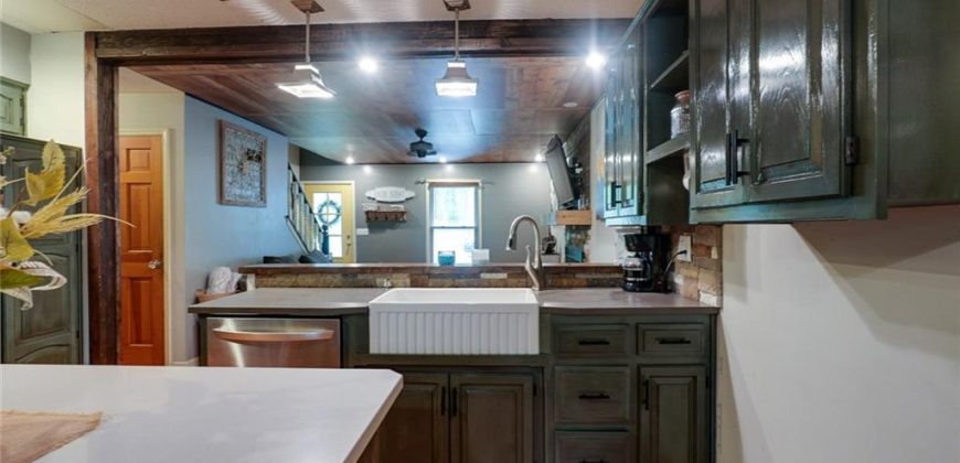 Homes for Sale in Liberty, MO 64068 | 417  Locust Street